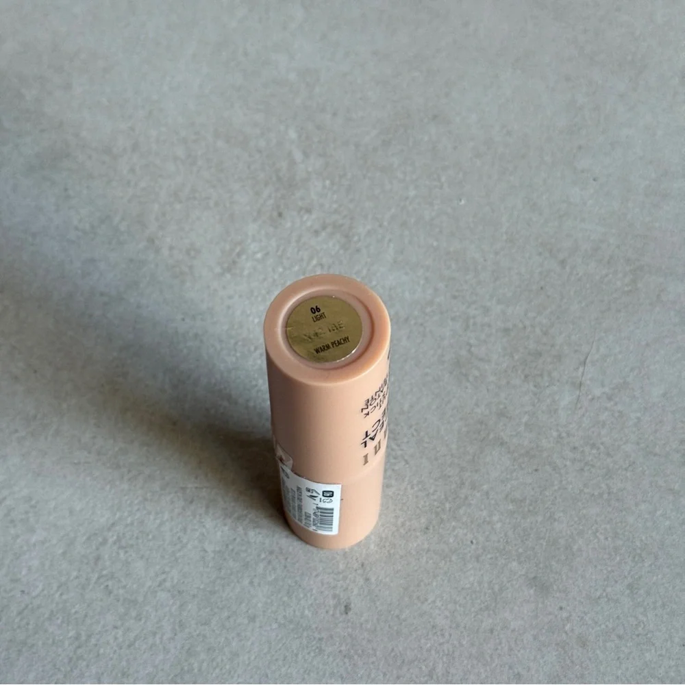Milani Conceal + Perfect Blur Out Skin Tint Stick Shade 06 Light Peachy